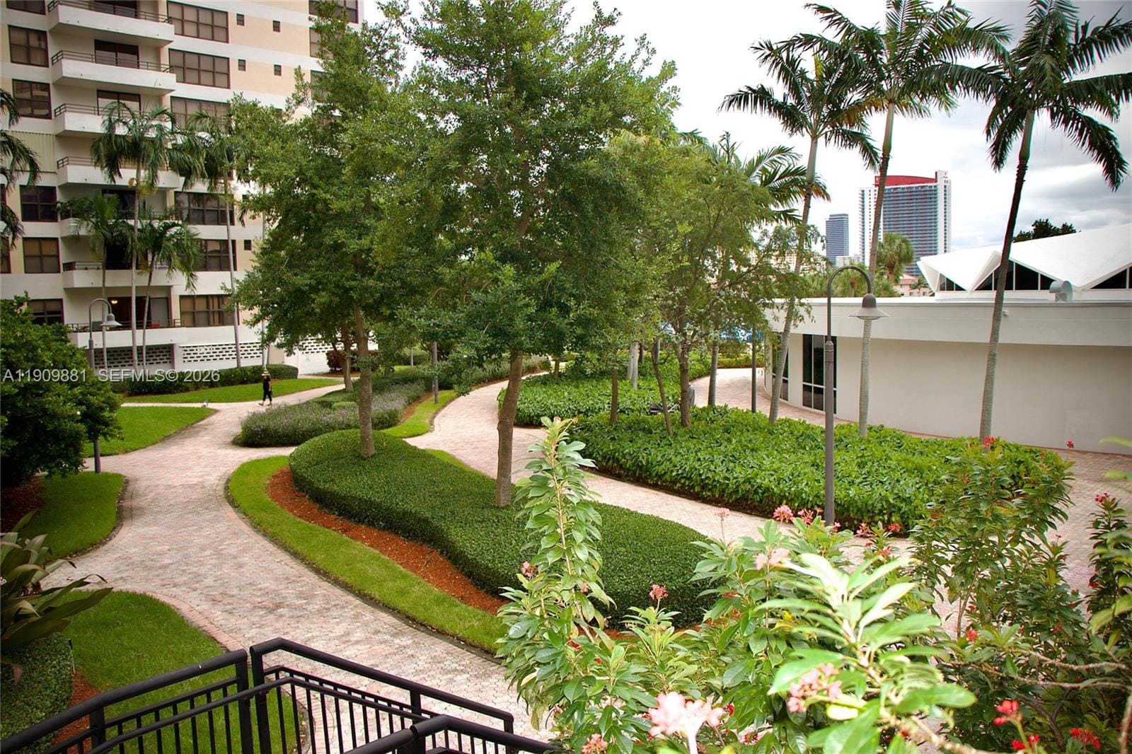 500 Three Islands Boulevard 920 — photo 3