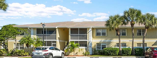 1548 SE Royal Green Circle M108, sold in Midport Place Ii, A Condominium, Port St Lucie, FL