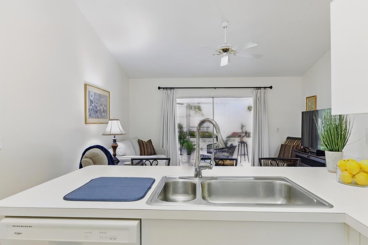 1054 NW Tuscany Drive — photo 11