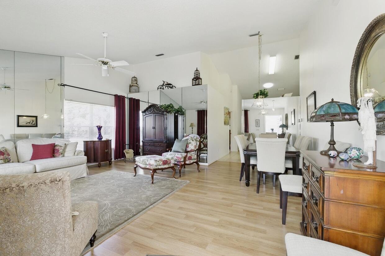 1054 NW Tuscany Drive — photo 7
