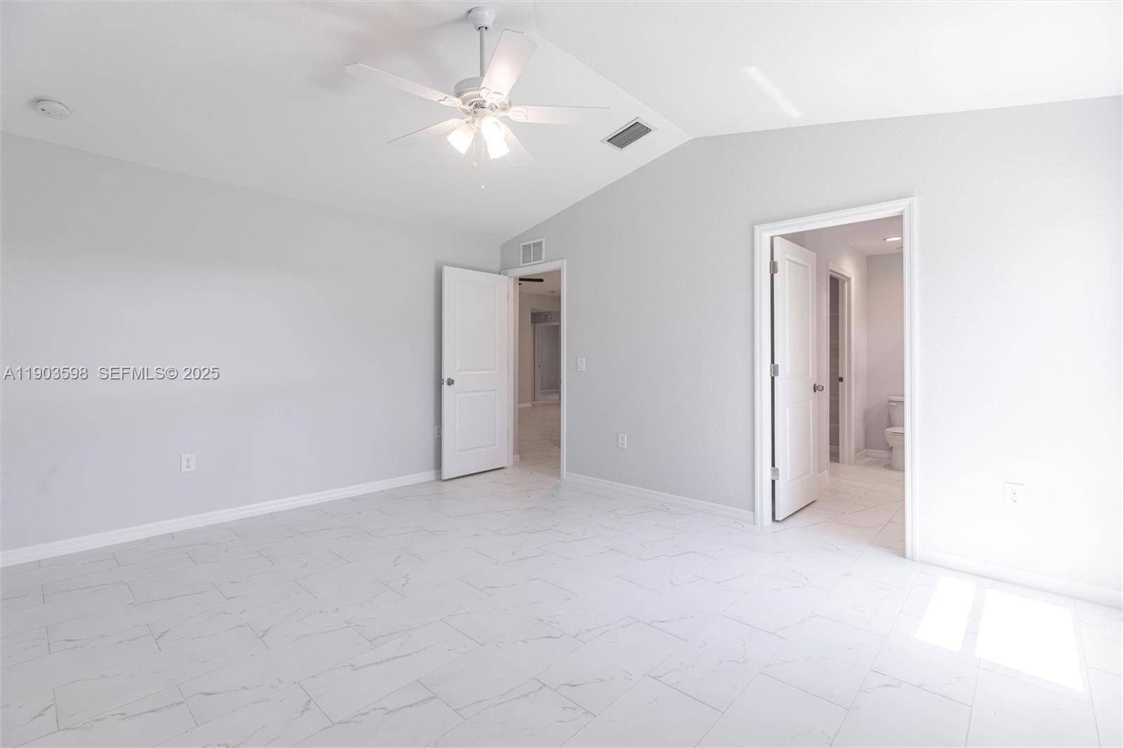 2005 Rosa Court — photo 10