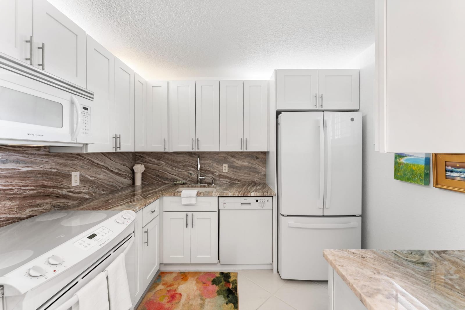 2669 S Garden Drive 403 — photo 3
