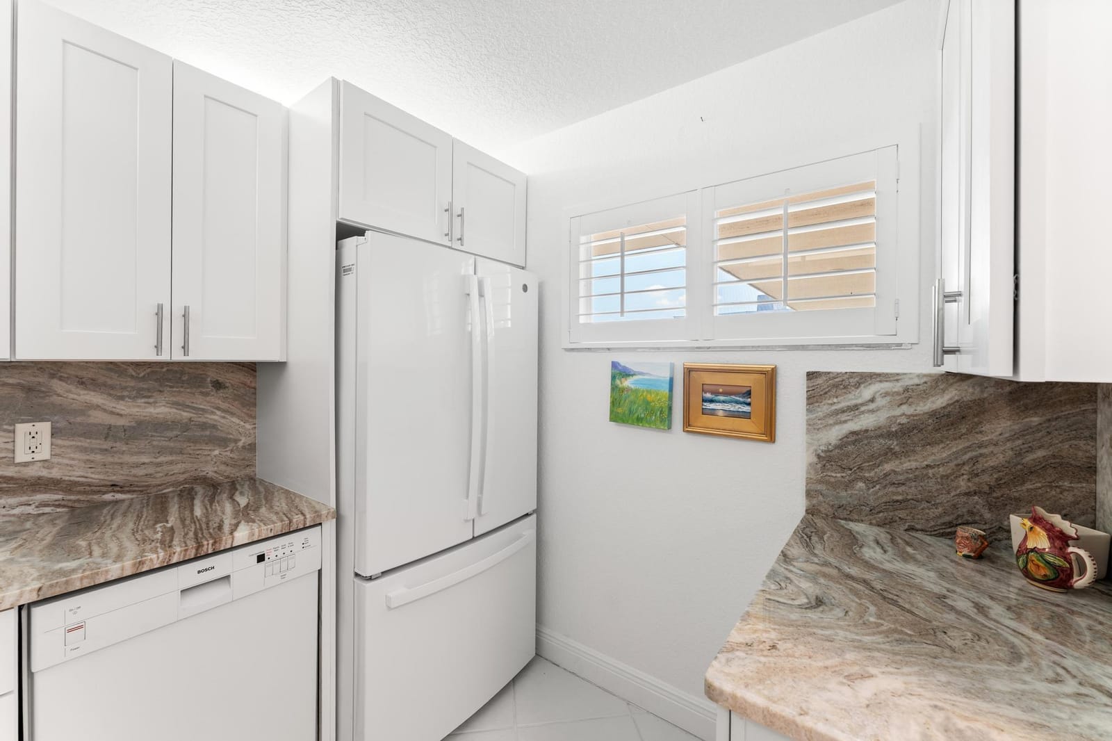 2669 S Garden Drive 403 — photo 6