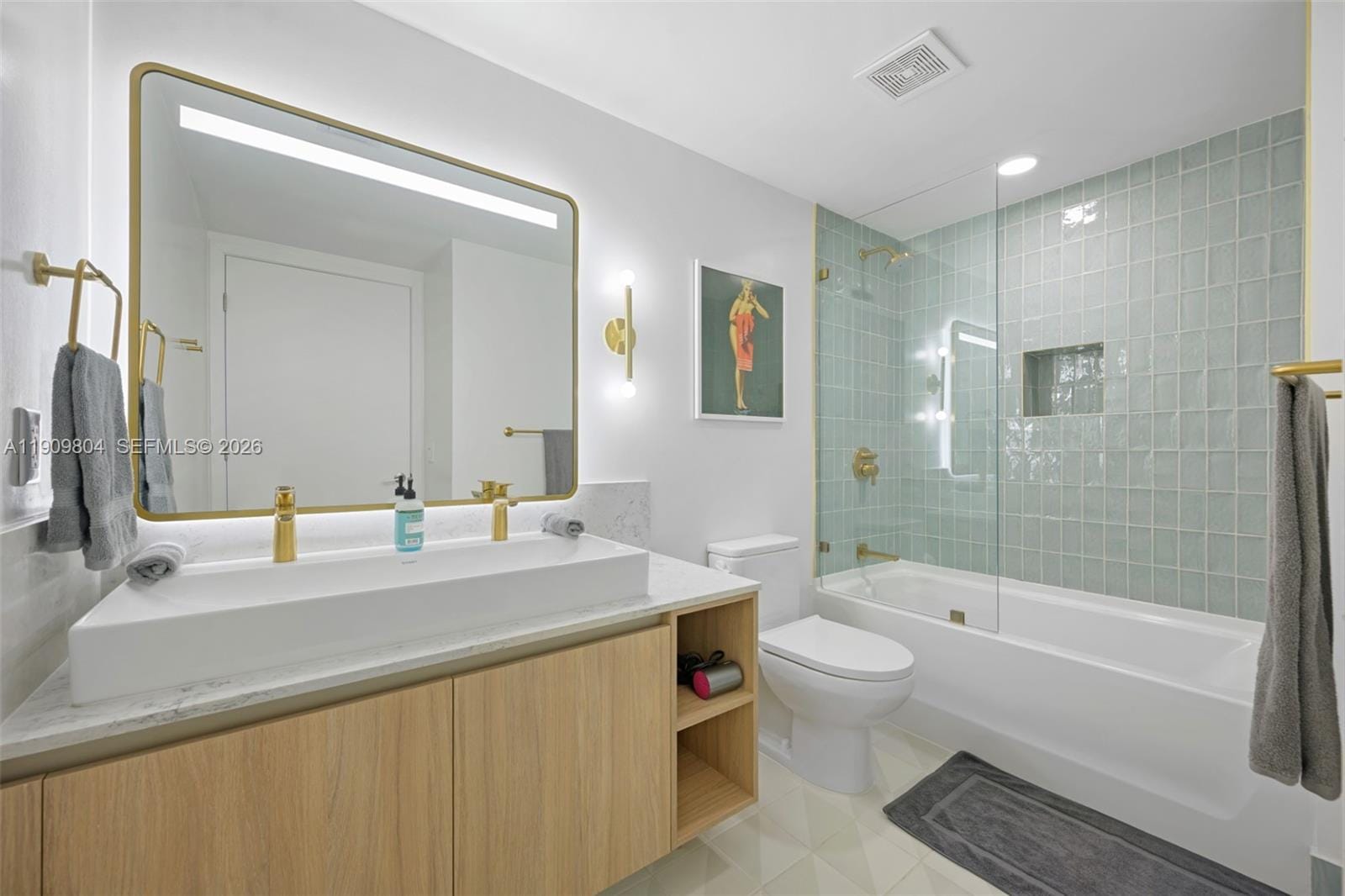 159 NE 6th Street 3706 — photo 7