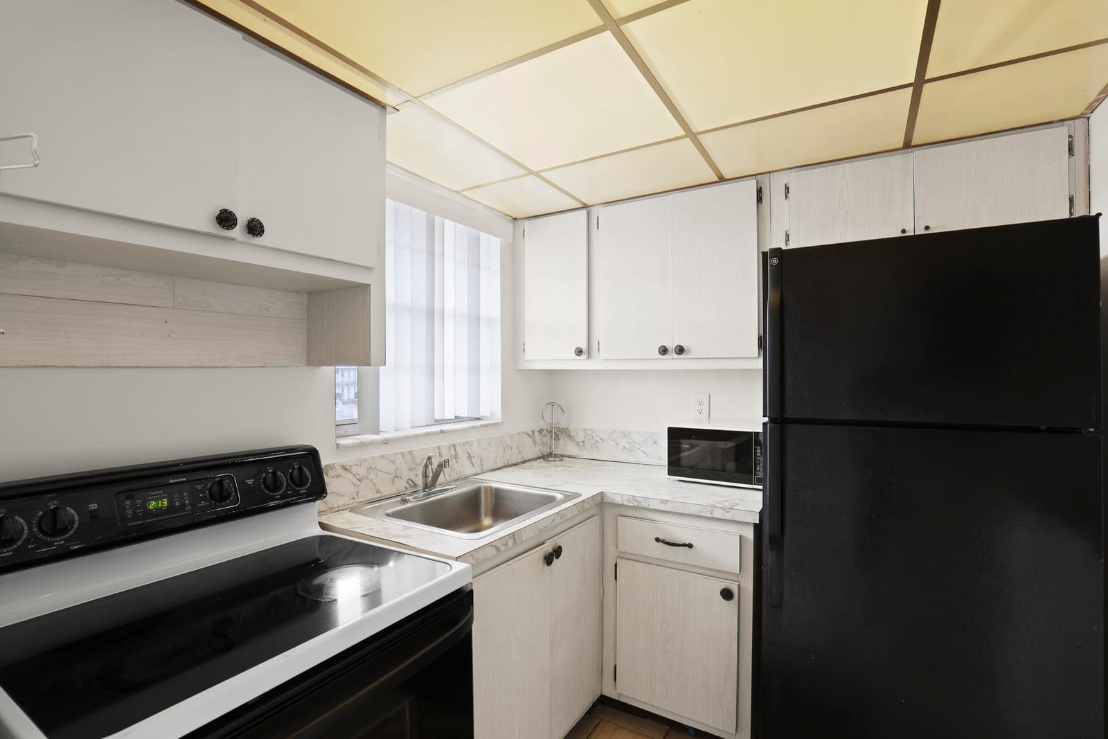 1113 Lake Terrace 208, Boynton Beach, FL 33426 photo 4