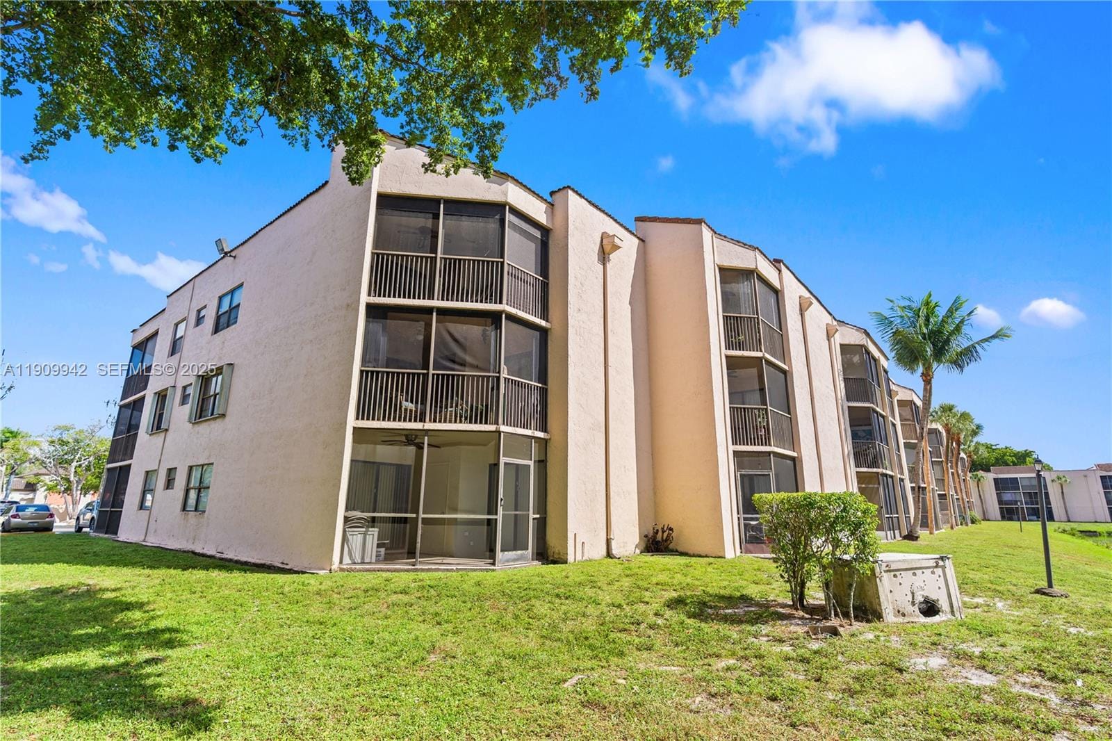 3199 Foxcroft Road 314, Miramar, FL 33025 photo 23