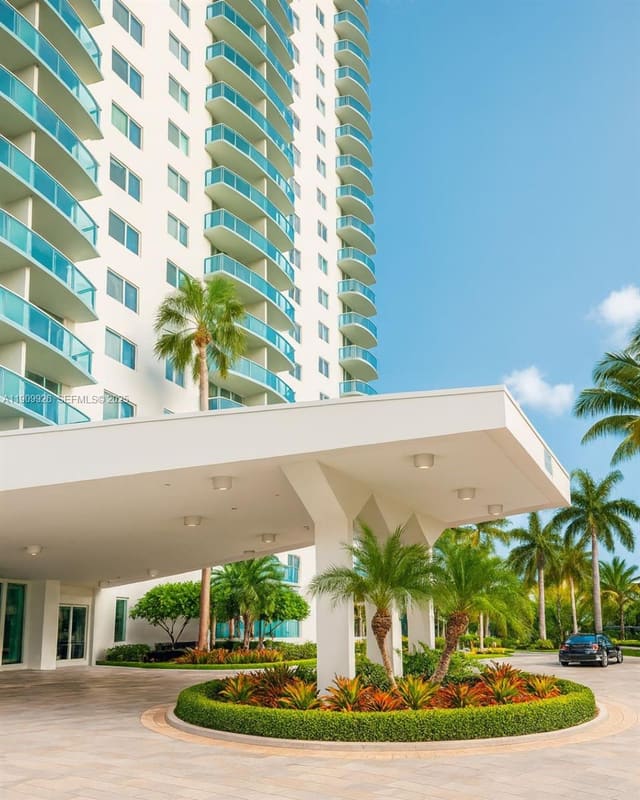 19380 Collins Avenue 415, Sunny Isles Beach, FL 33160