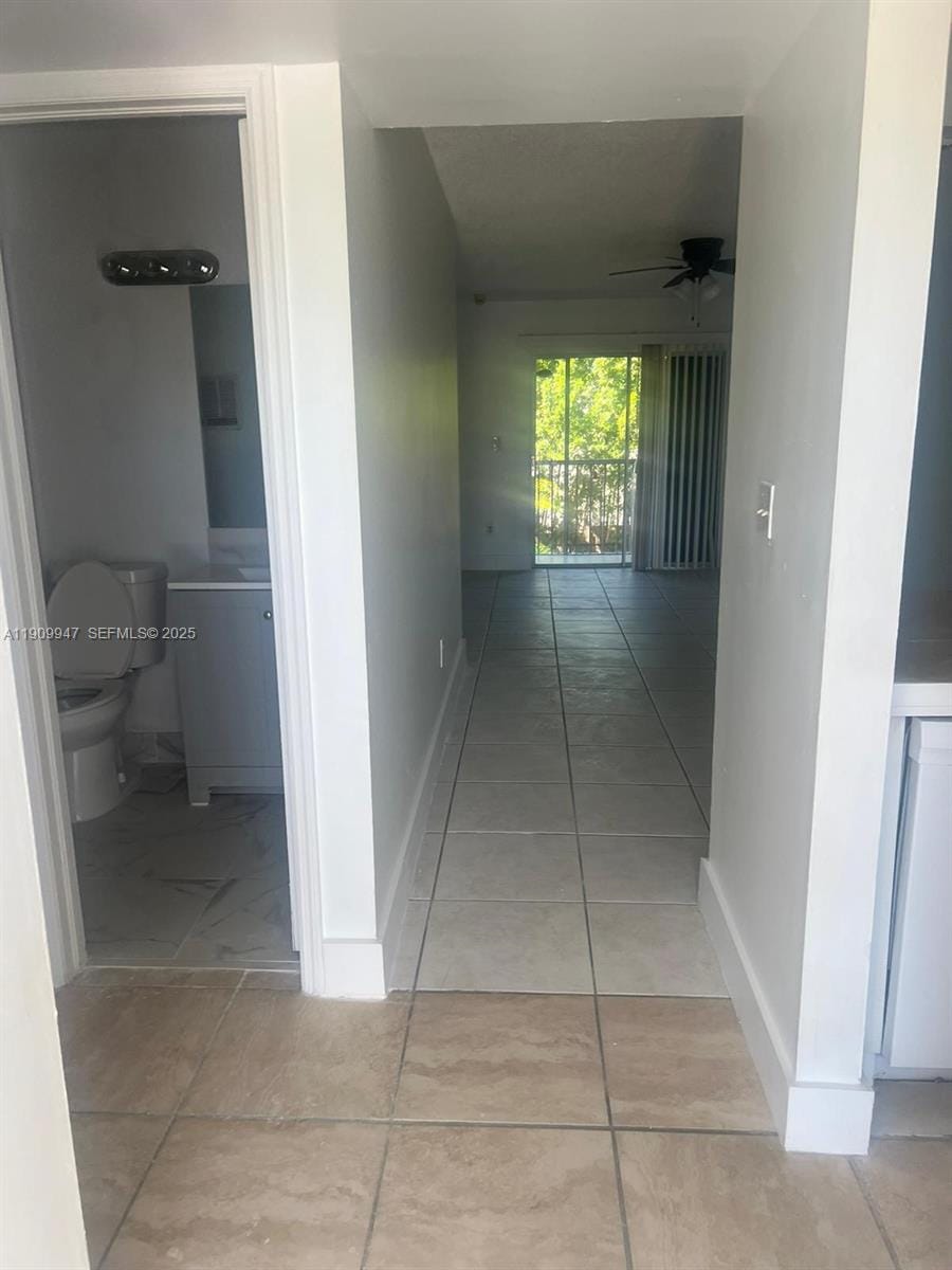 438 NE 210th Cir Terrace 202-4B — photo 3