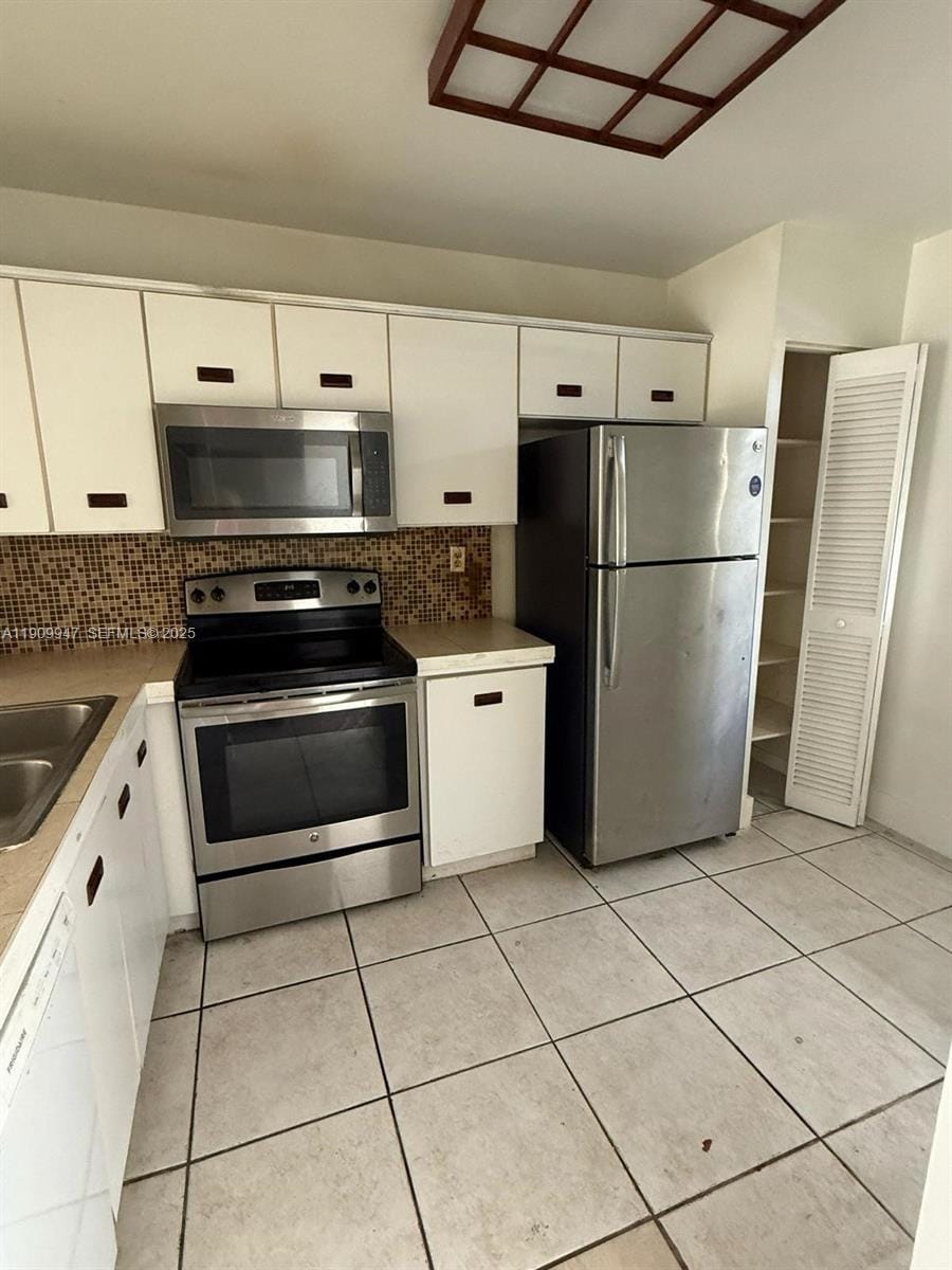 438 NE 210th Cir Terrace 202-4B — photo 4