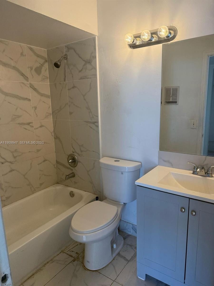 438 NE 210th Cir Terrace 202-4B — photo 9