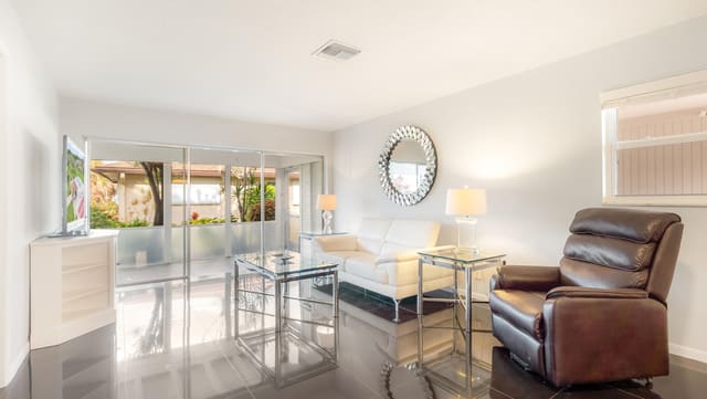 131 Mockingbird Lane, sold in Country Manors Condo, Delray Beach, FL