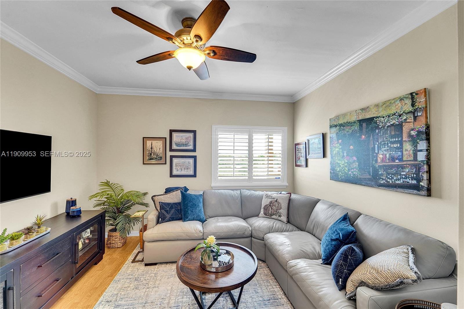 7647 Southampton Terrace 403 — photo 11