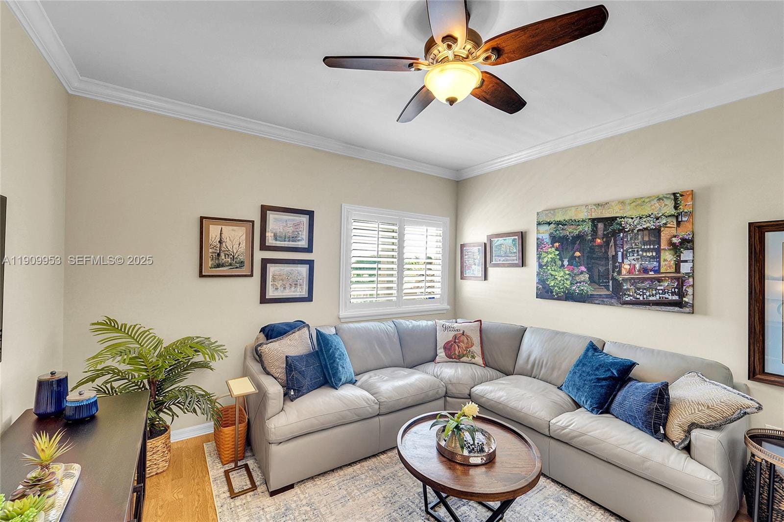 7647 Southampton Terrace 403 — photo 12