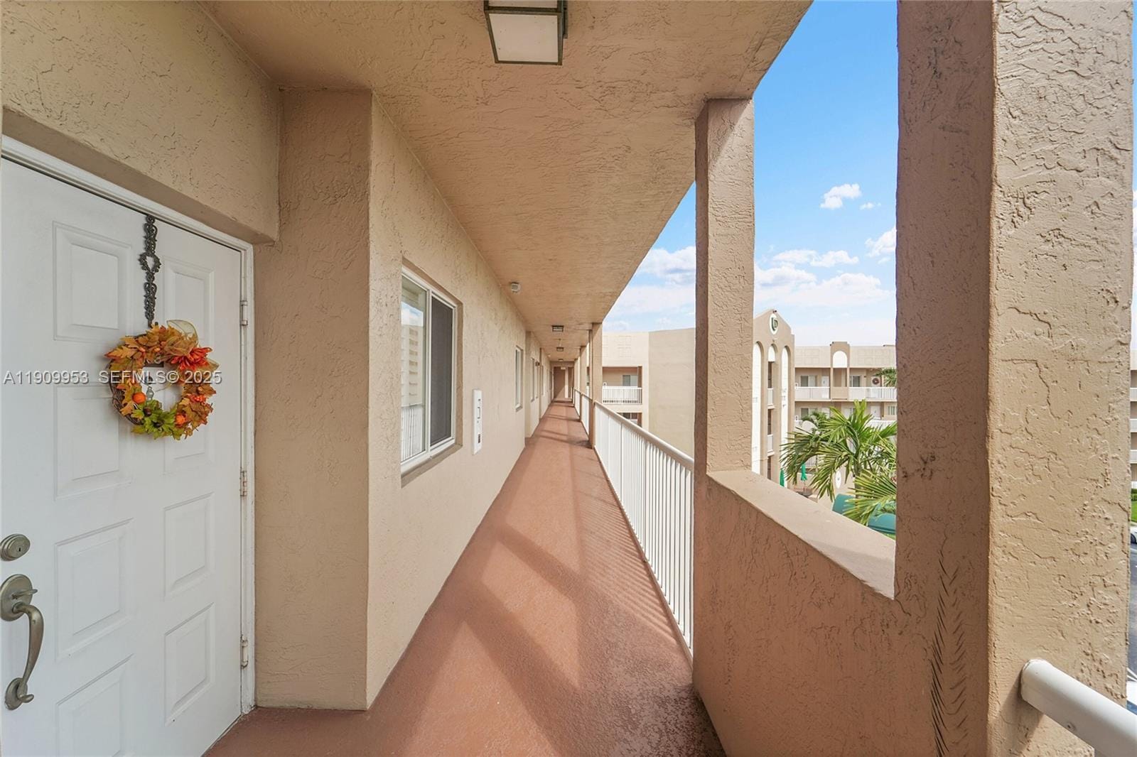 7647 Southampton Terrace 403 — photo 5