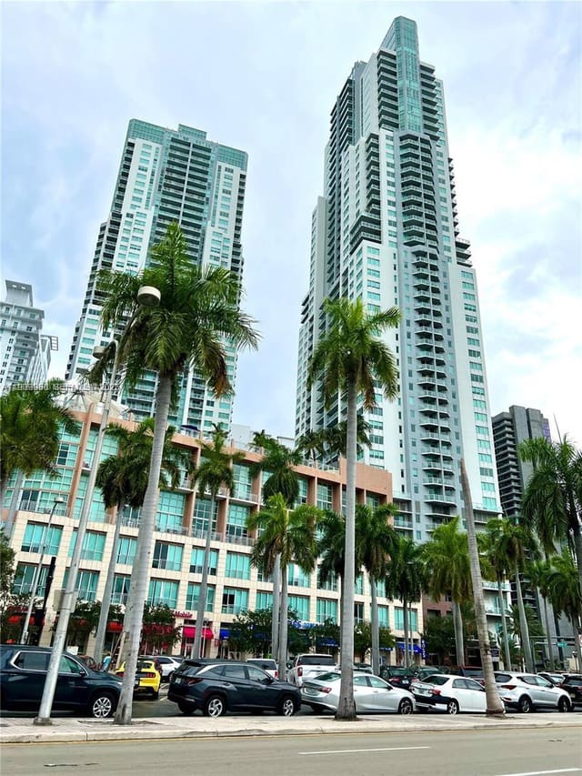 244 Biscayne Boulevard 348, sold in Vizcayne North Condo, Miami, FL