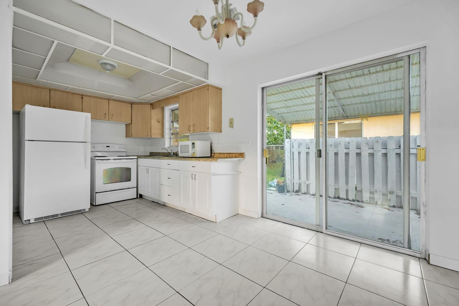 2241 Monroe Street 7 — photo 11