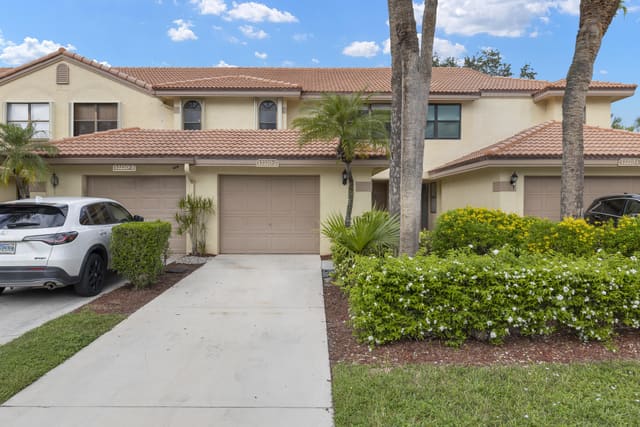 12220 Sag Harbor Court 2, sold in Sag Harbor Trace, Wellington, FL