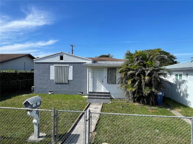 3250 SW 68th Avenue, Miami, FL 33155