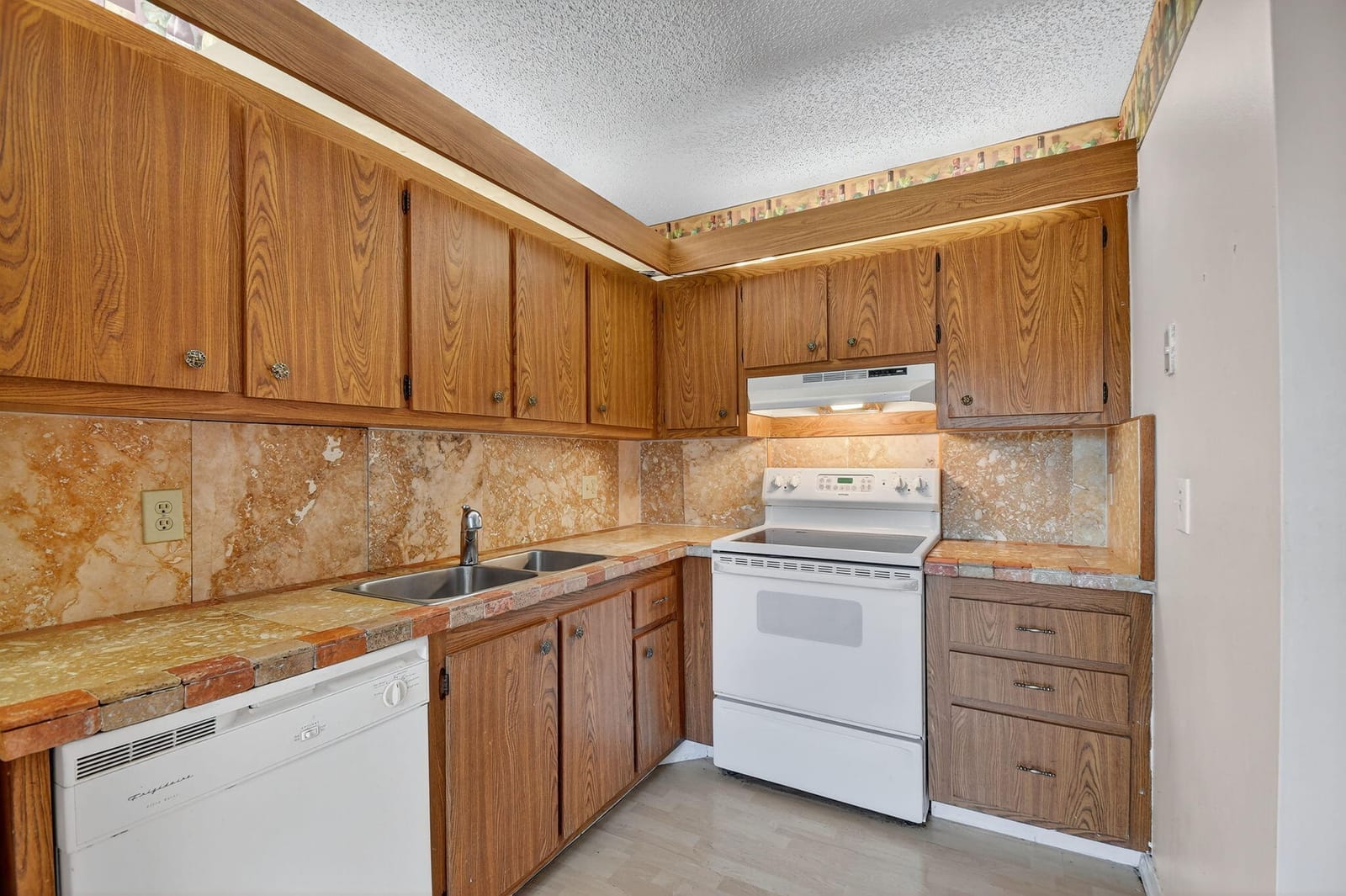 306 Lake Arbor Drive, Palm Springs, FL 33461 photo 15