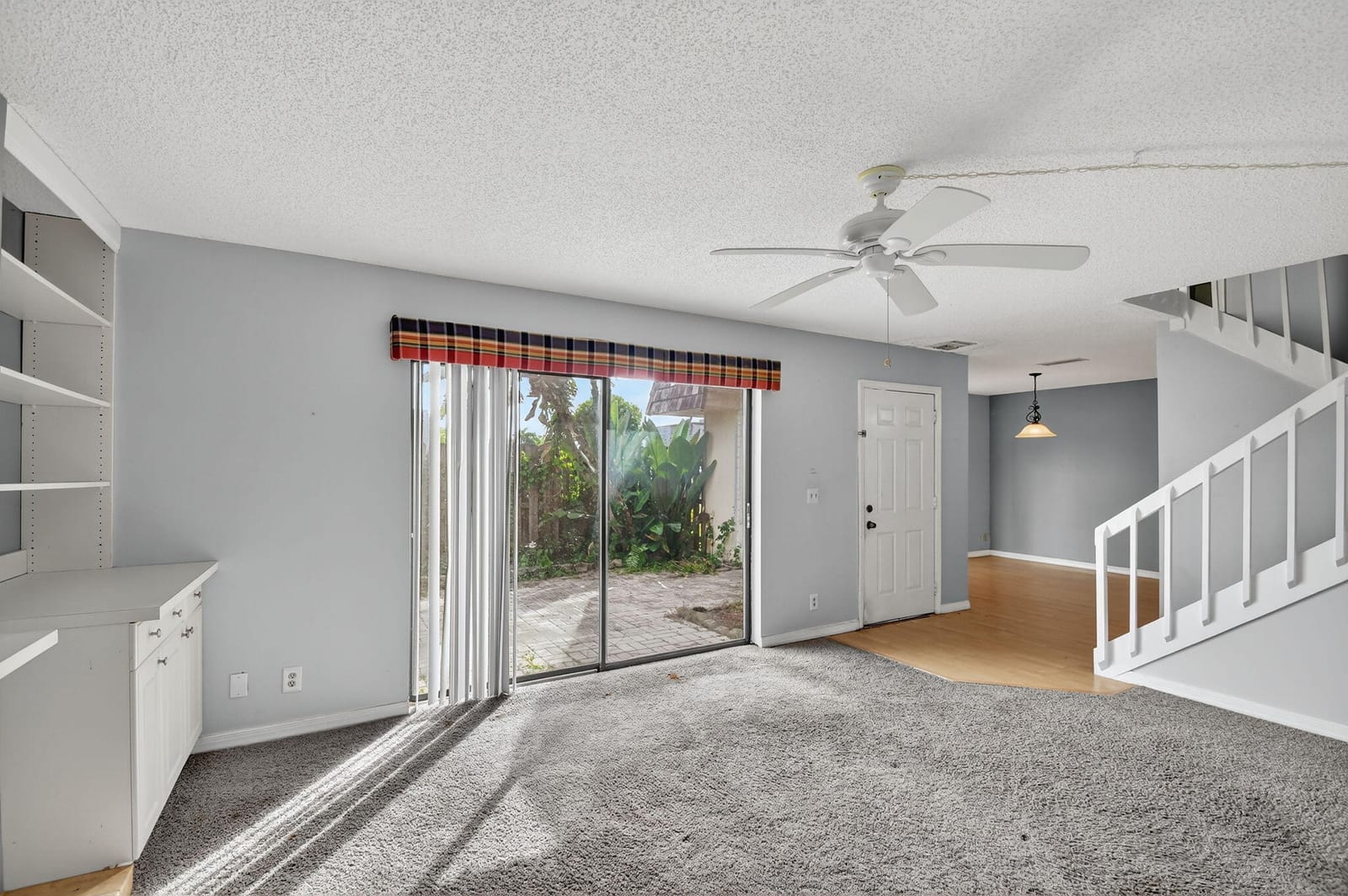 306 Lake Arbor Drive, Palm Springs, FL 33461 photo 3