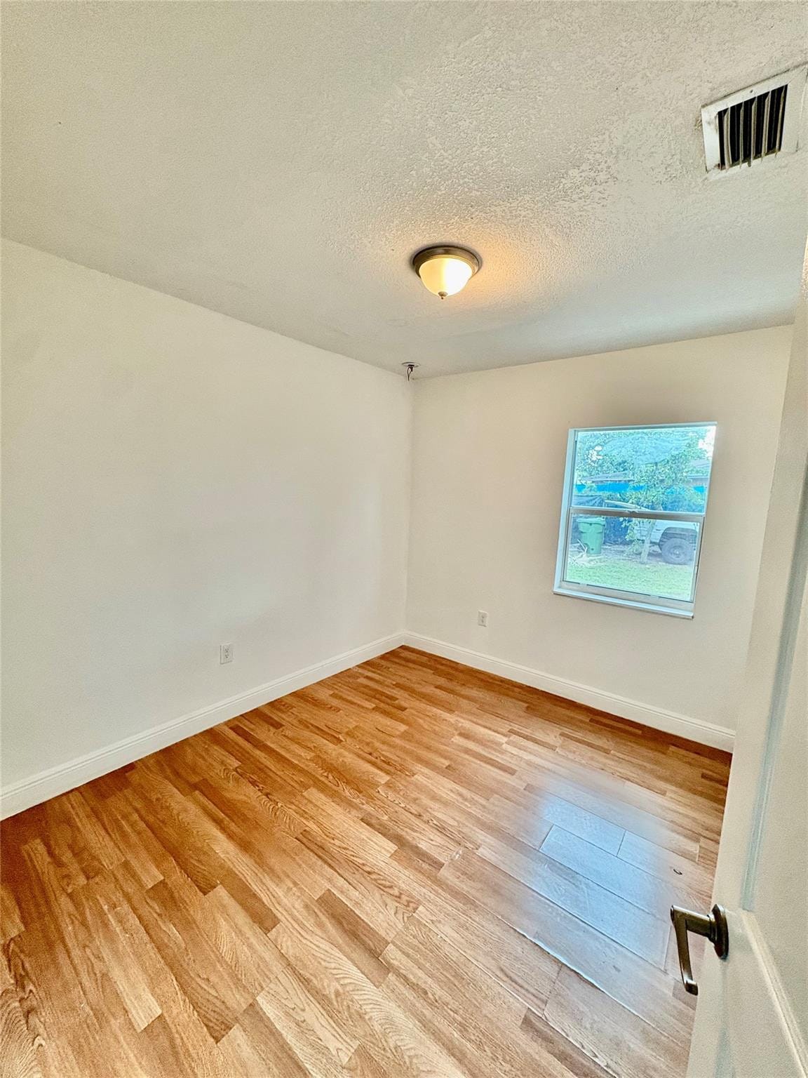 730 Arizona Avenue — photo 11