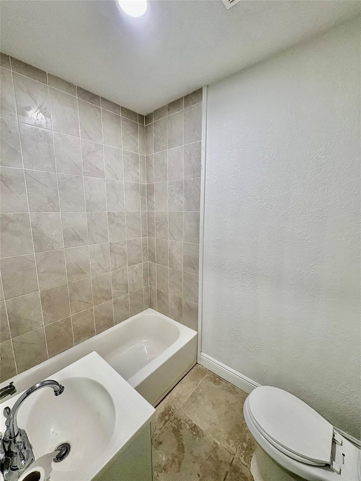 730 Arizona Avenue — photo 12