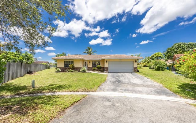 11351 NW 37th Street, sold in Castlewood, Coral Springs, FL
