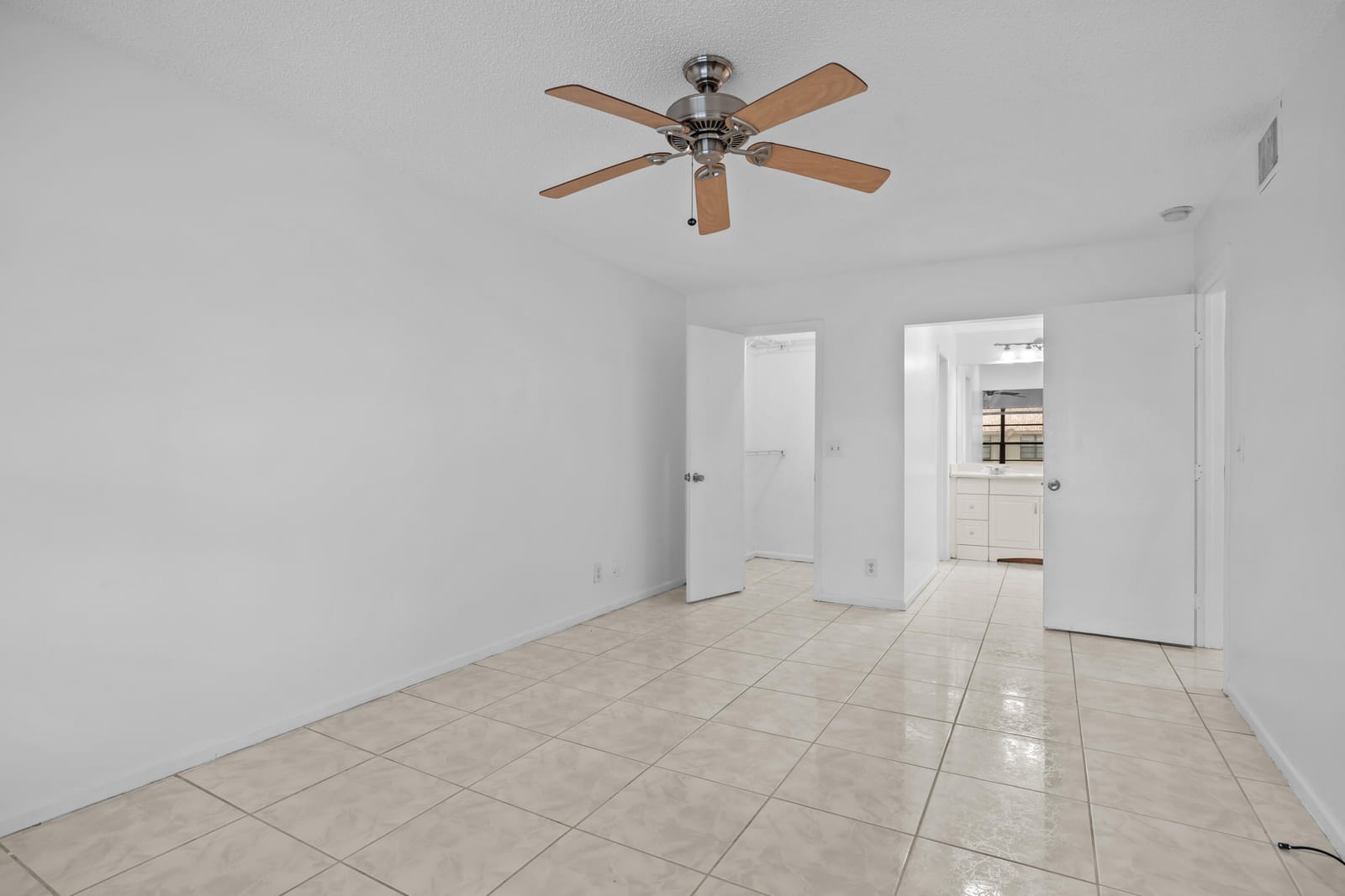 9905 Pineapple Tree Drive 210 — photo 12