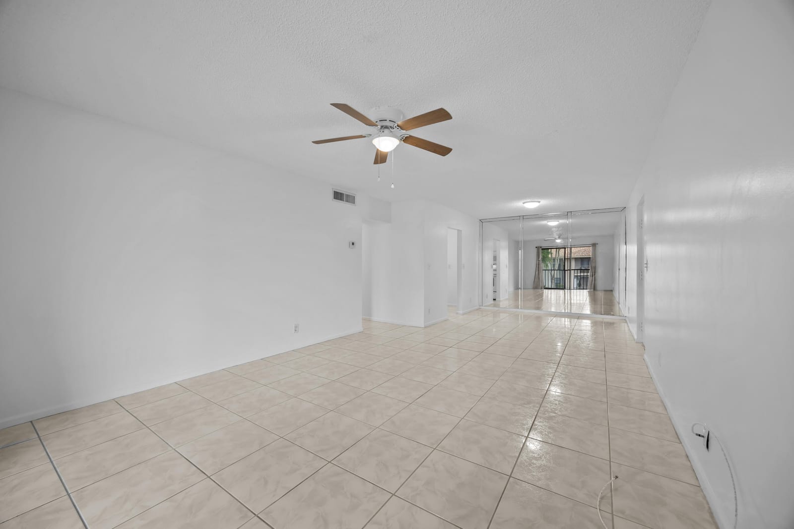9905 Pineapple Tree Drive 210 — photo 6