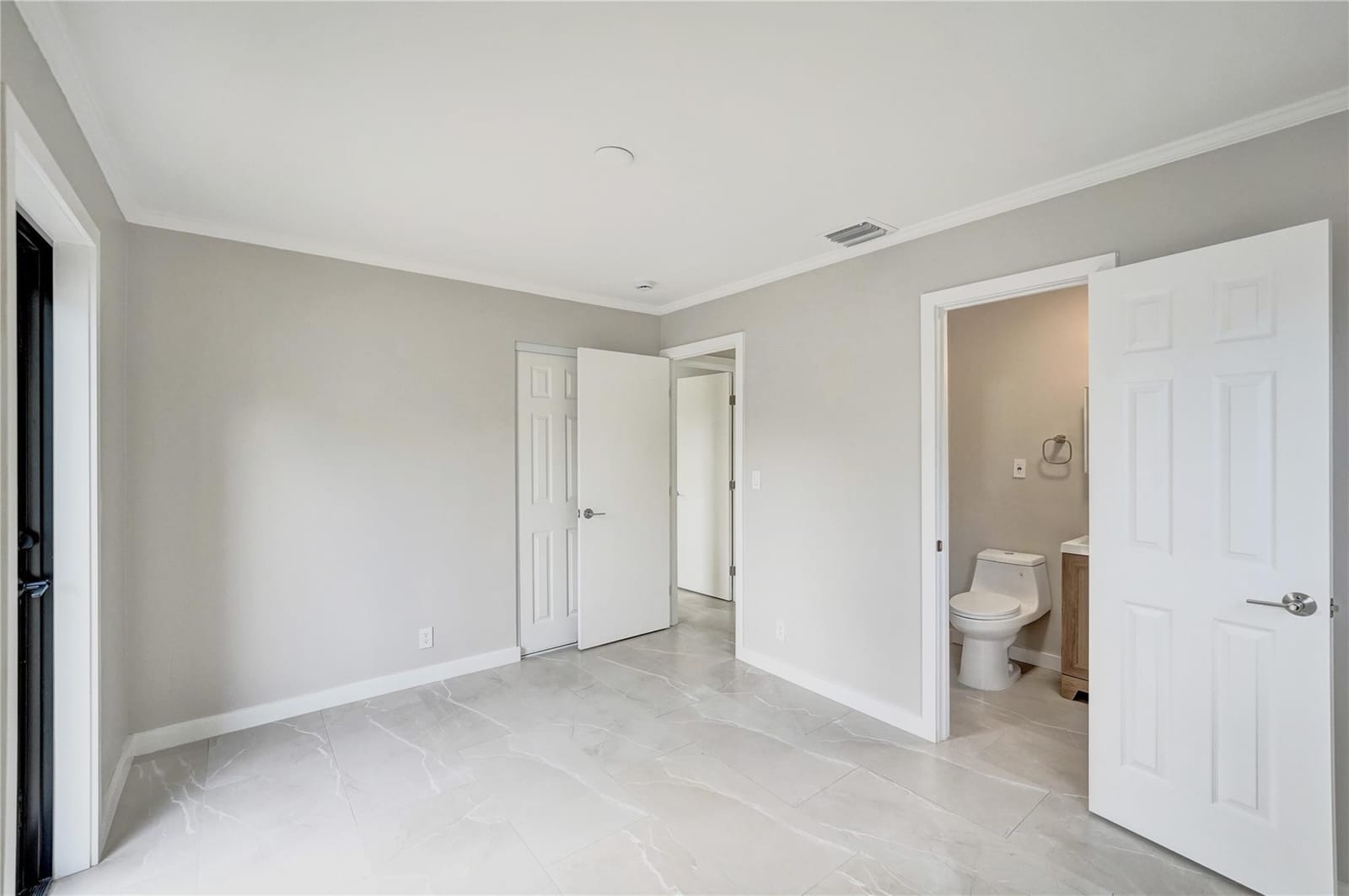 37 NE 26th Street, Wilton Manors, FL 33305 photo 14