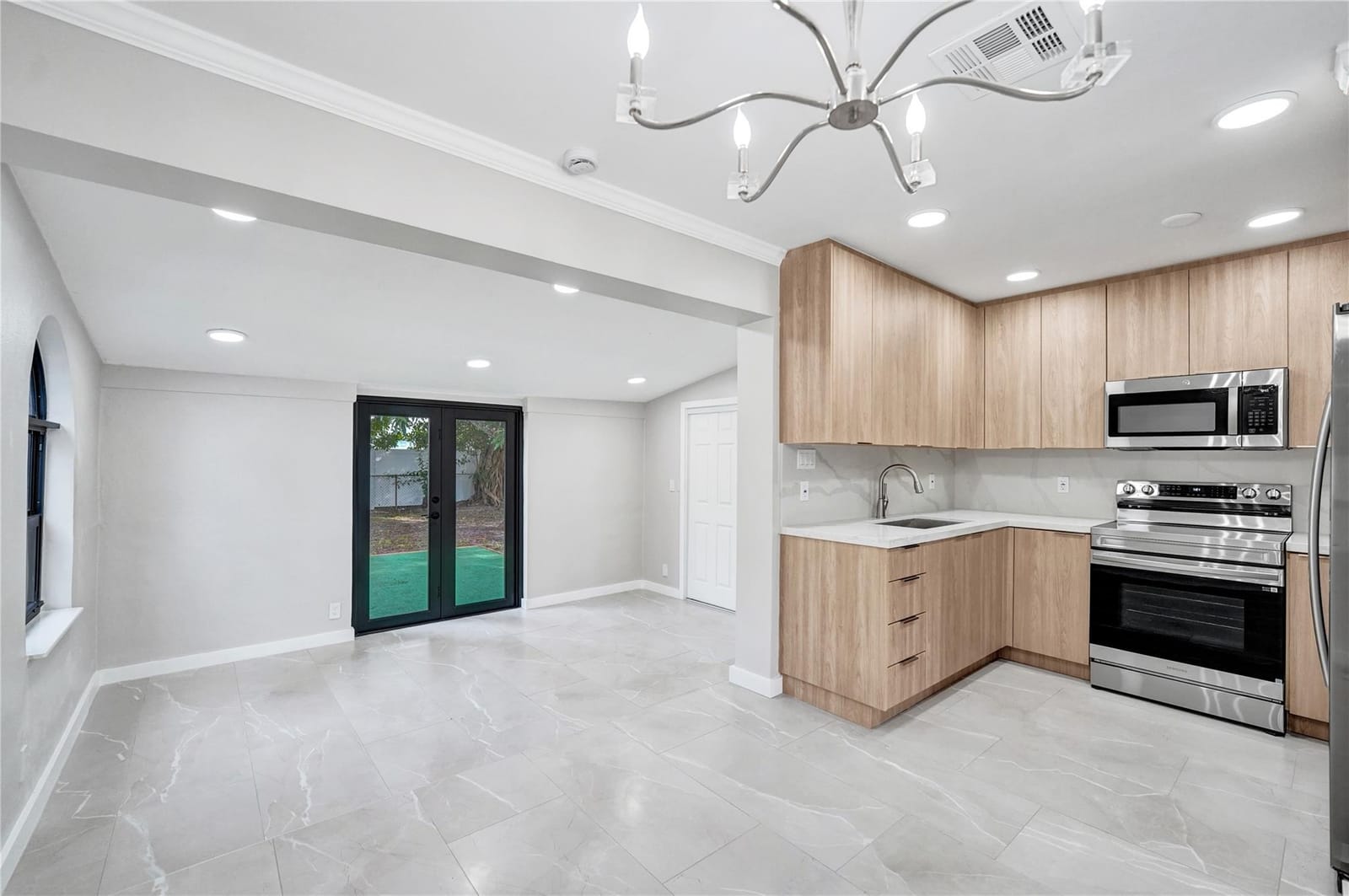 37 NE 26th Street, Wilton Manors, FL 33305 photo 9