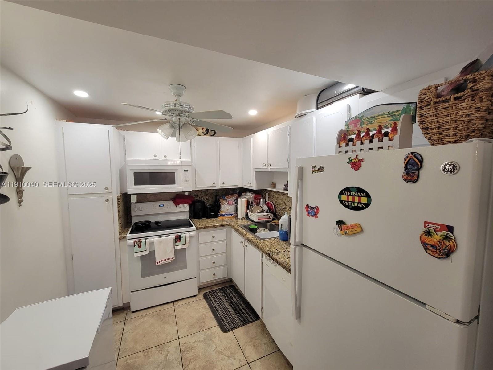 1400 Saint Charles Place 215 — photo 2
