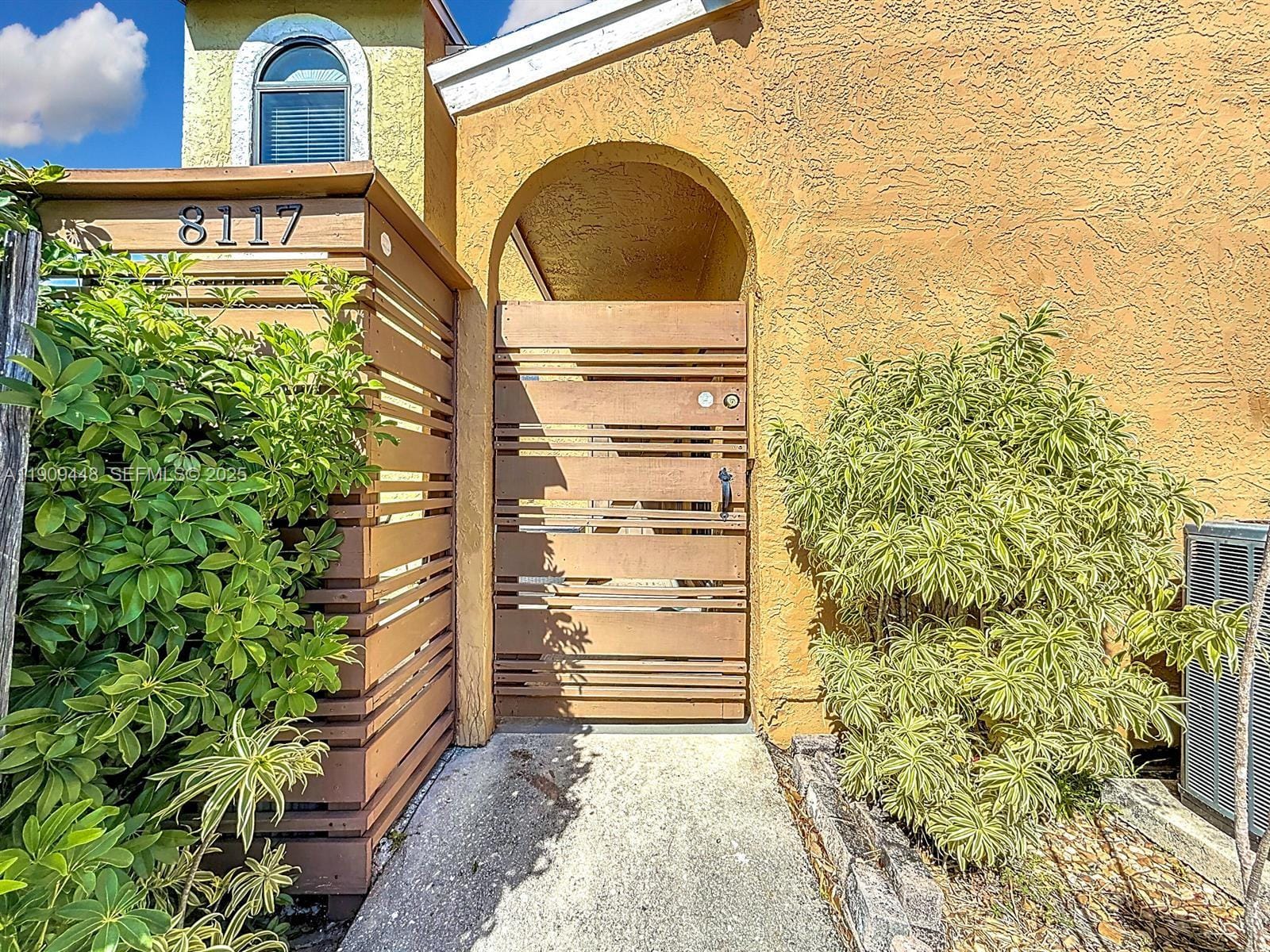 8117 NW 71st Court — photo 2