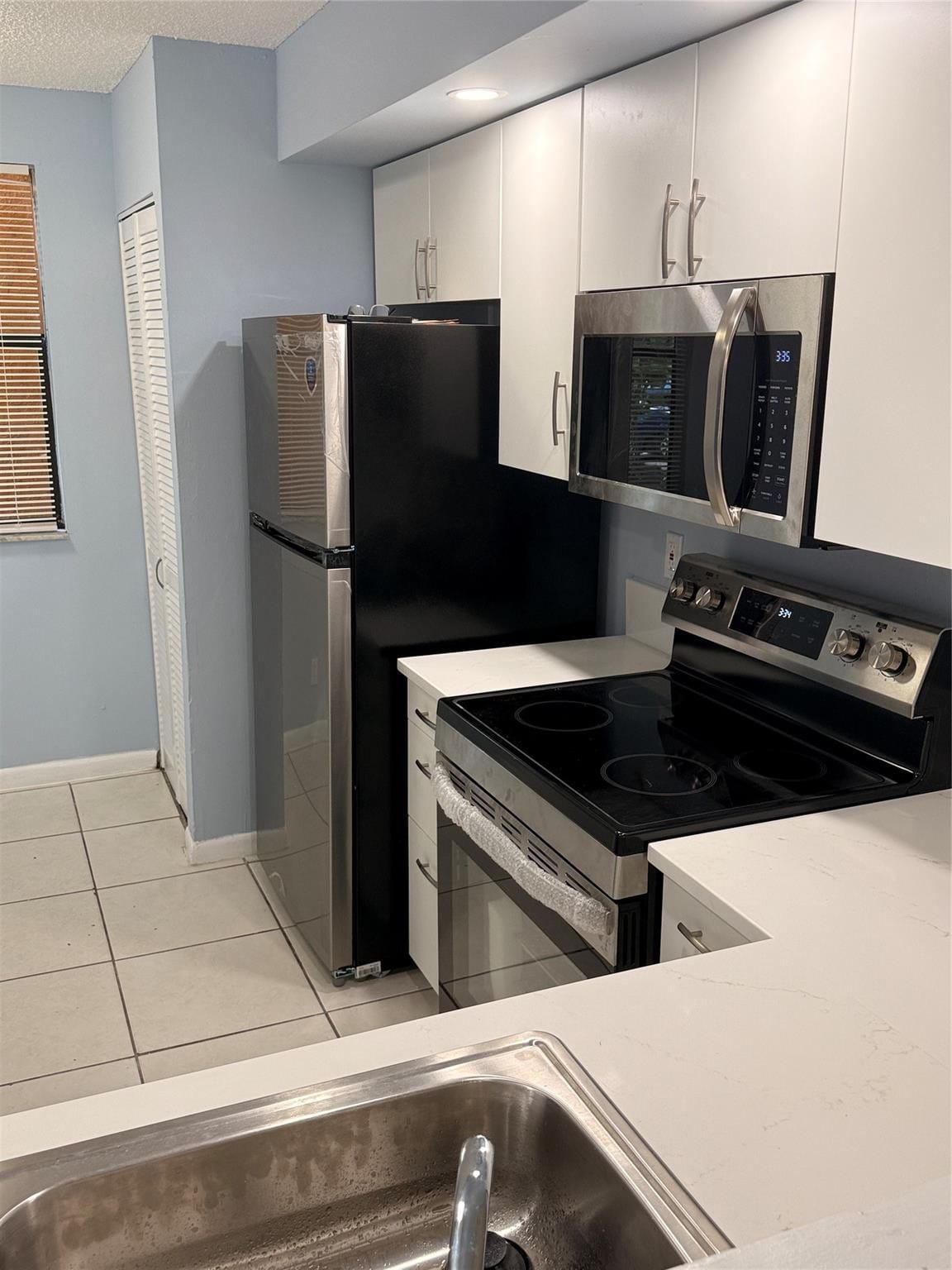 2501 NW 56th Avenue 3-14 — photo 4