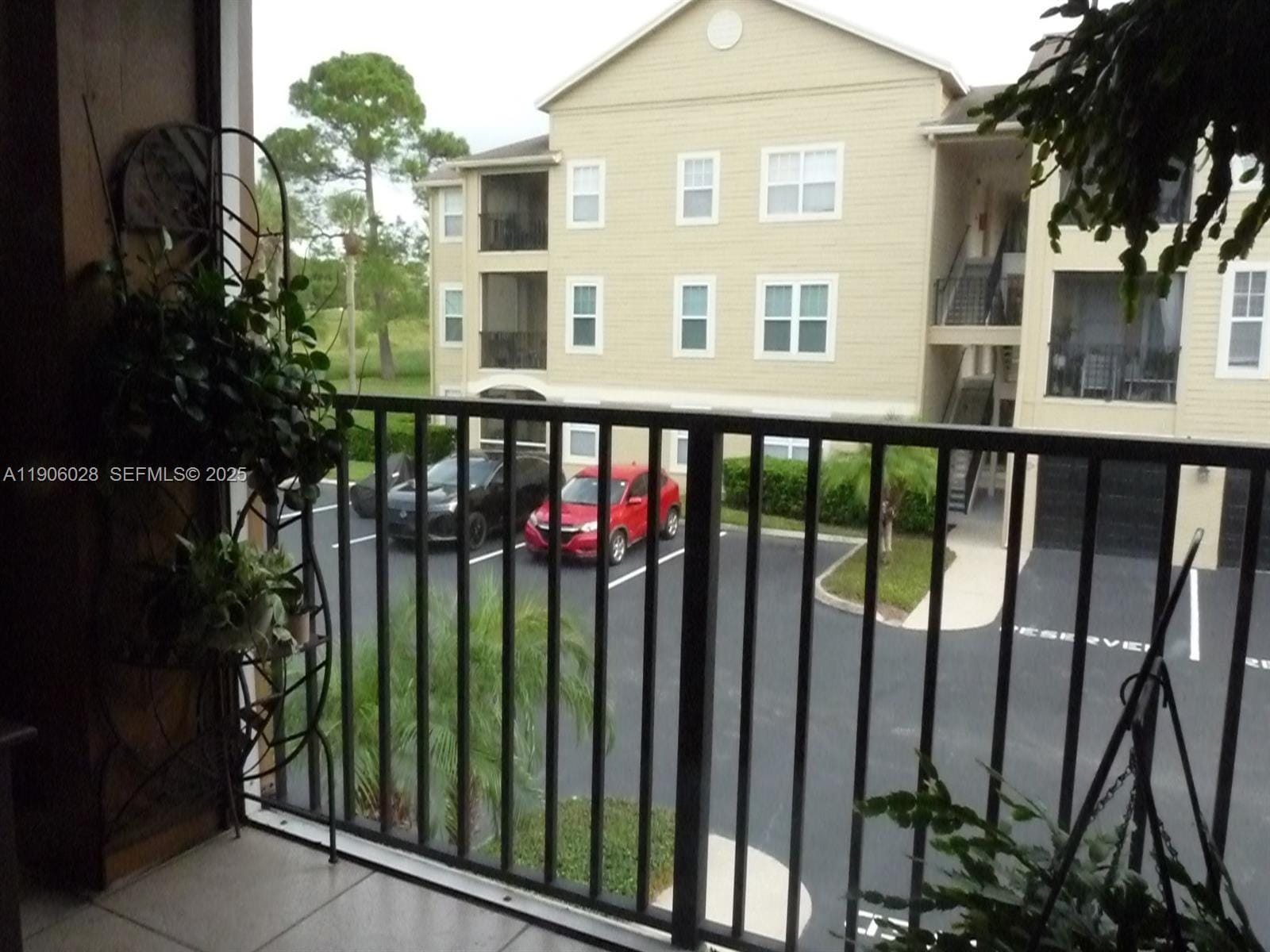 400 Summit Ridge Place 216 — photo 9