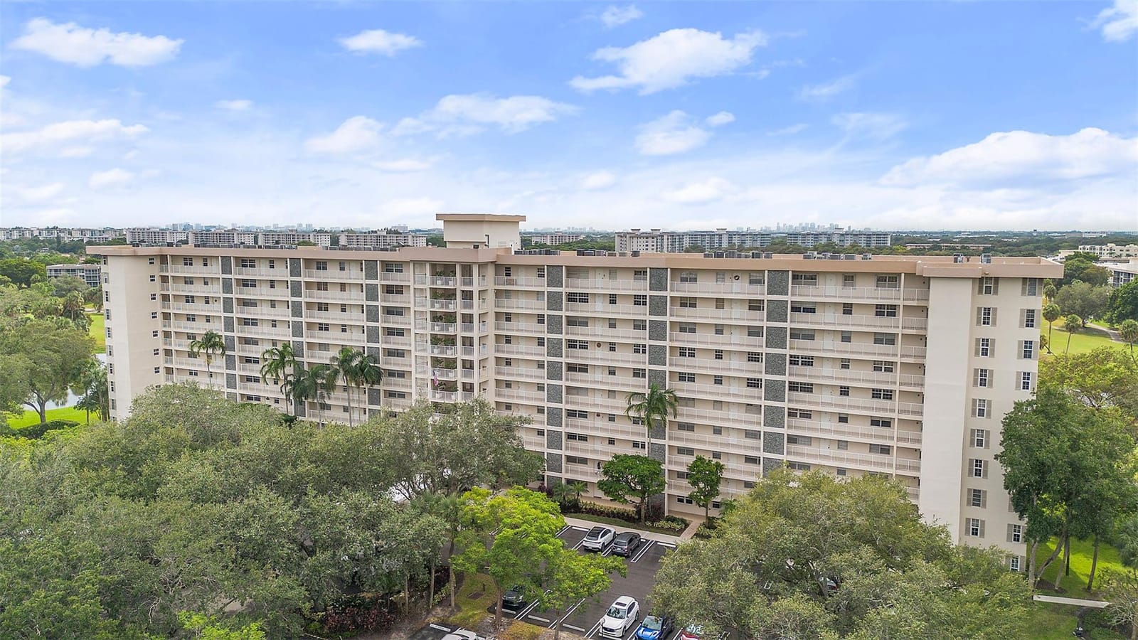 3520 Oaks Way 806 — photo 11