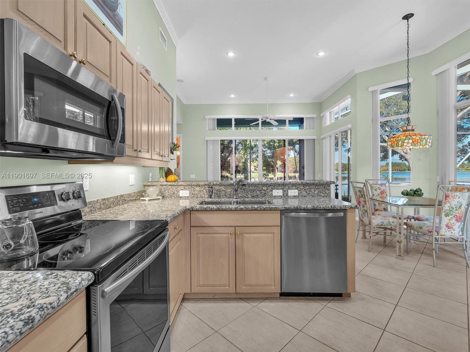 302 NW 120th Drive — photo 3