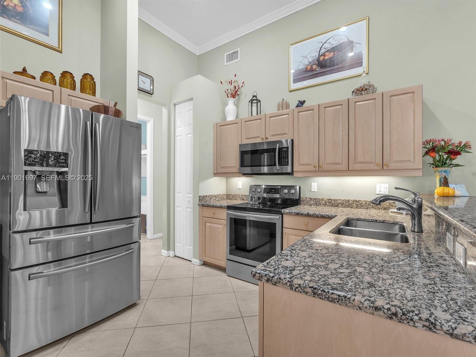 302 NW 120th Drive — photo 9