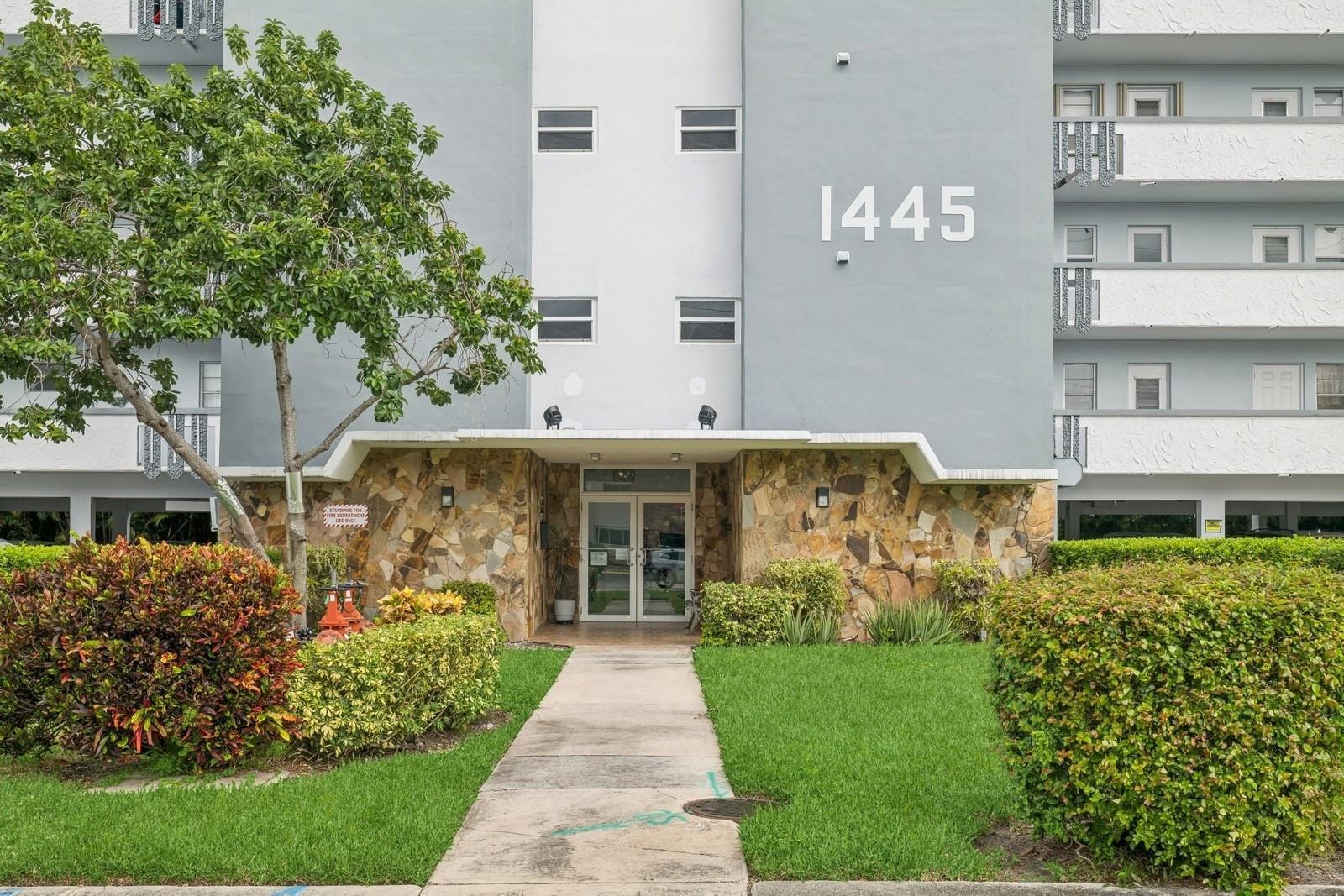 1445 Atlantic Shores Boulevard 509, Hallandale Beach, FL 33009 photo 18