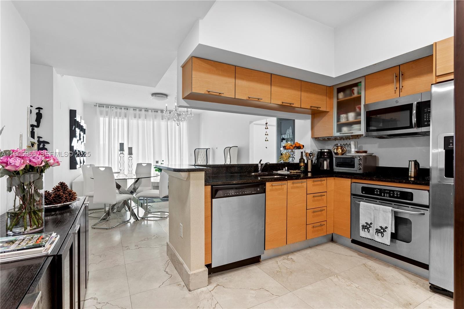 31 SE 5th Street 4018 — photo 8