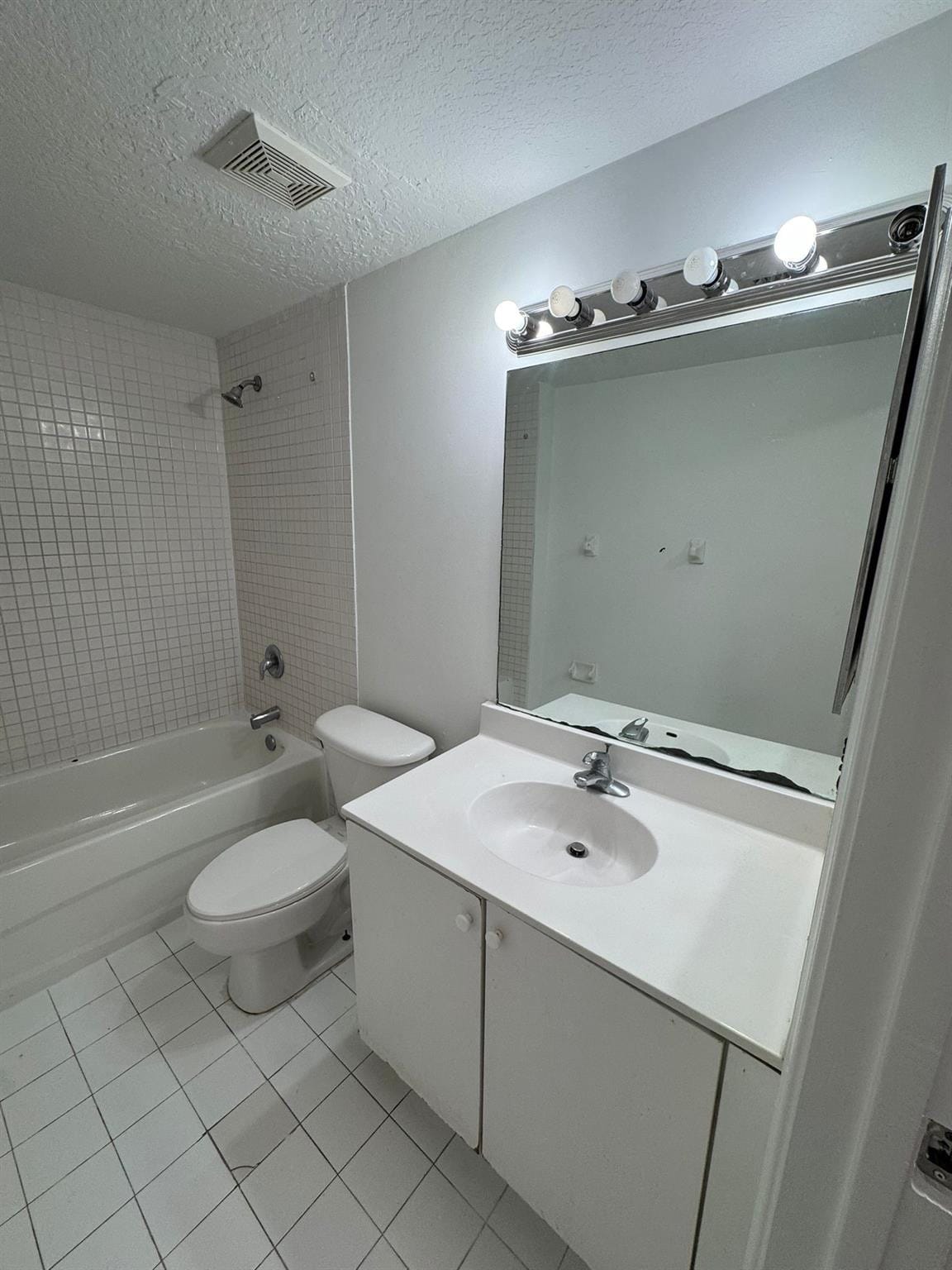 1161 Golden Lakes Boulevard 1311 — photo 5