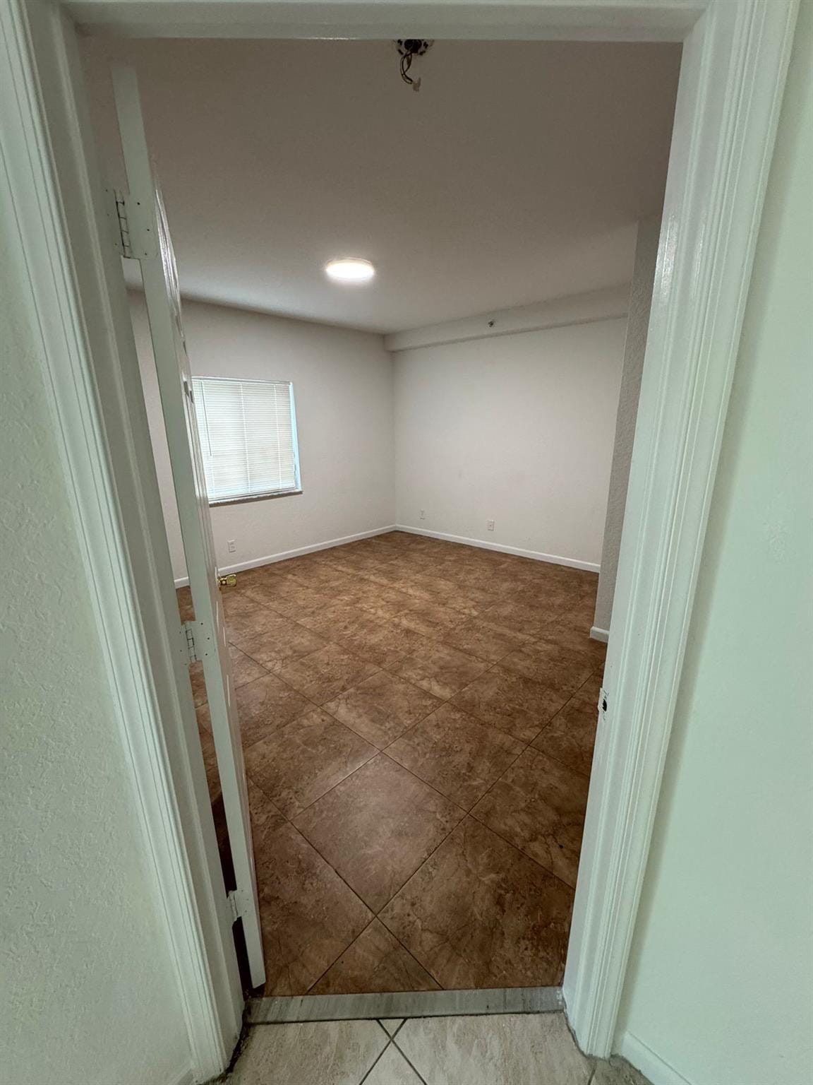 1161 Golden Lakes Boulevard 1311 — photo 8