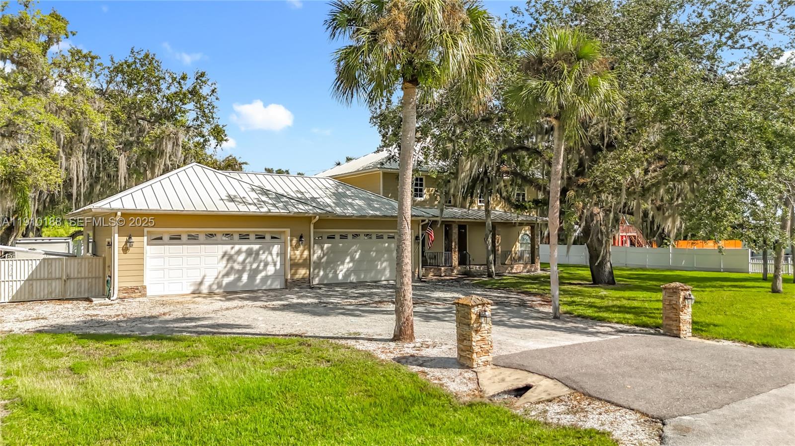 3144 Shell Lane, FL 33935 photo 2