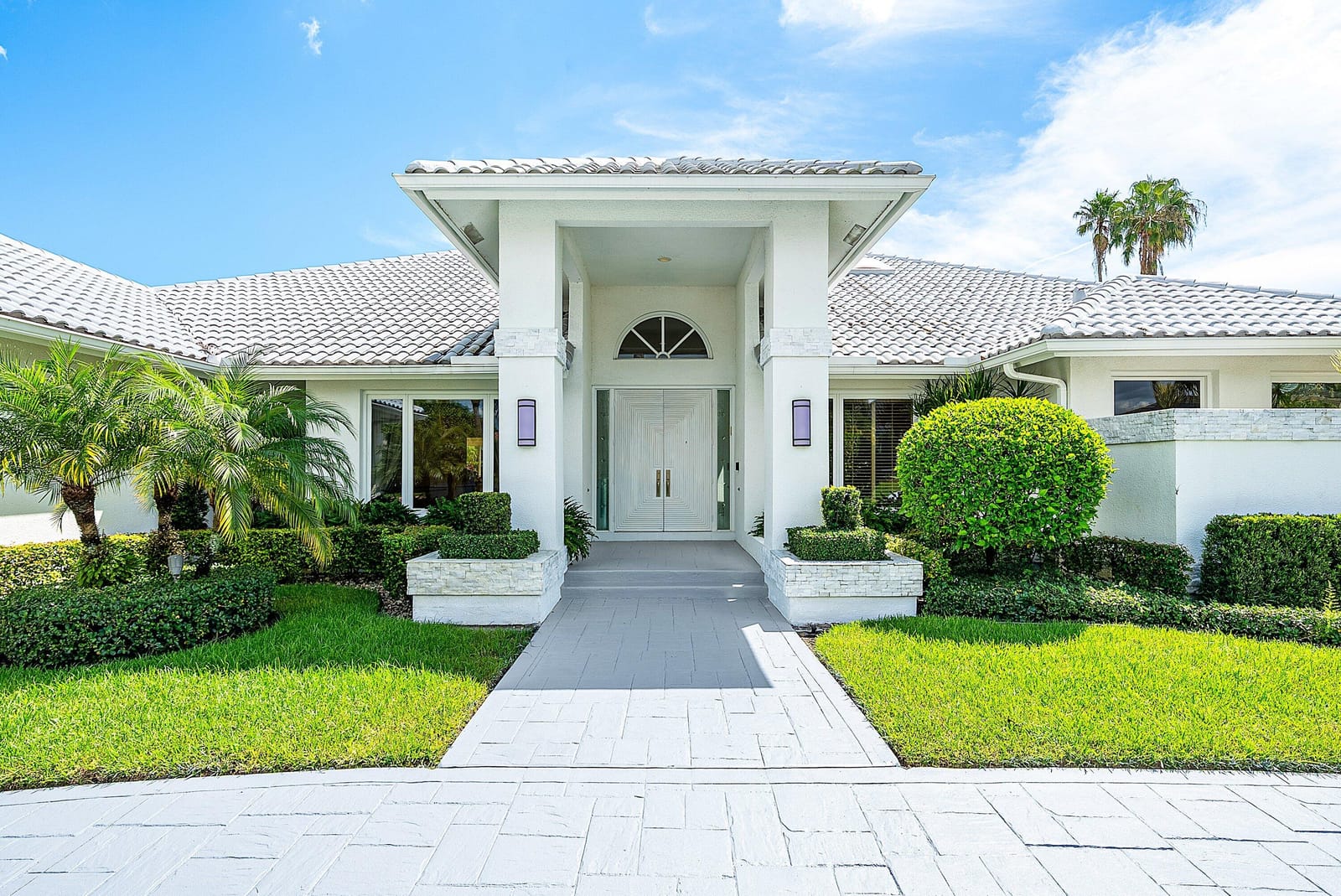 4879 Bocaire Boulevard — photo 10