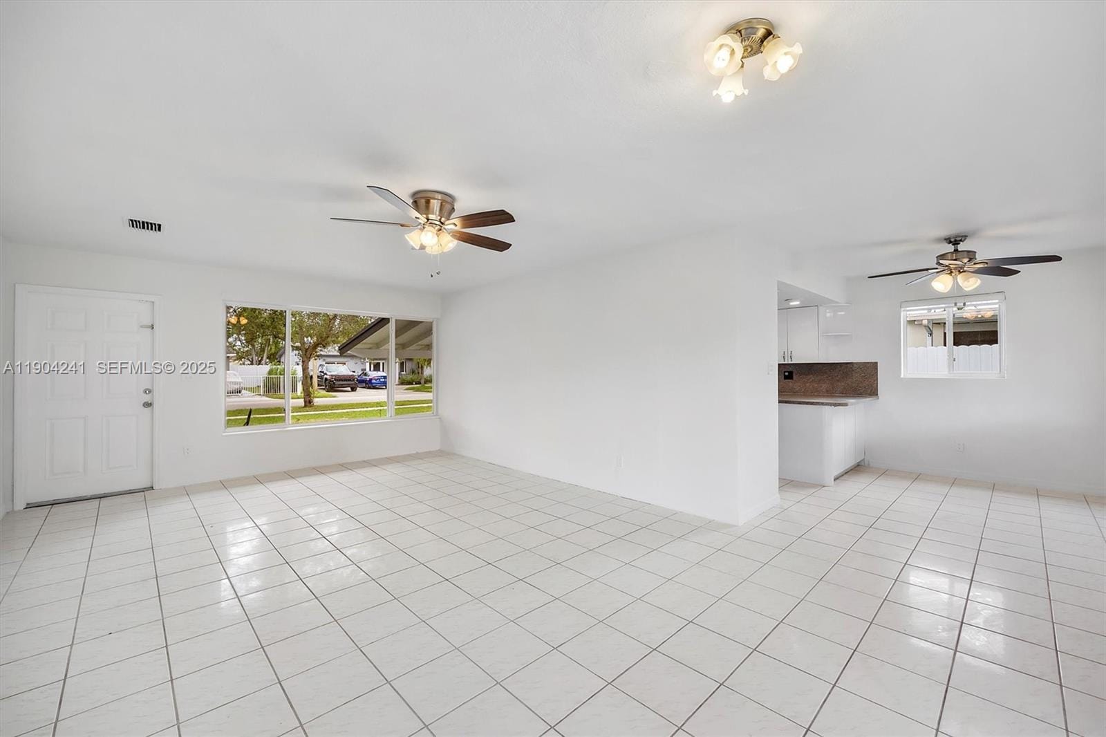 10250 Pan American Drive — photo 5
