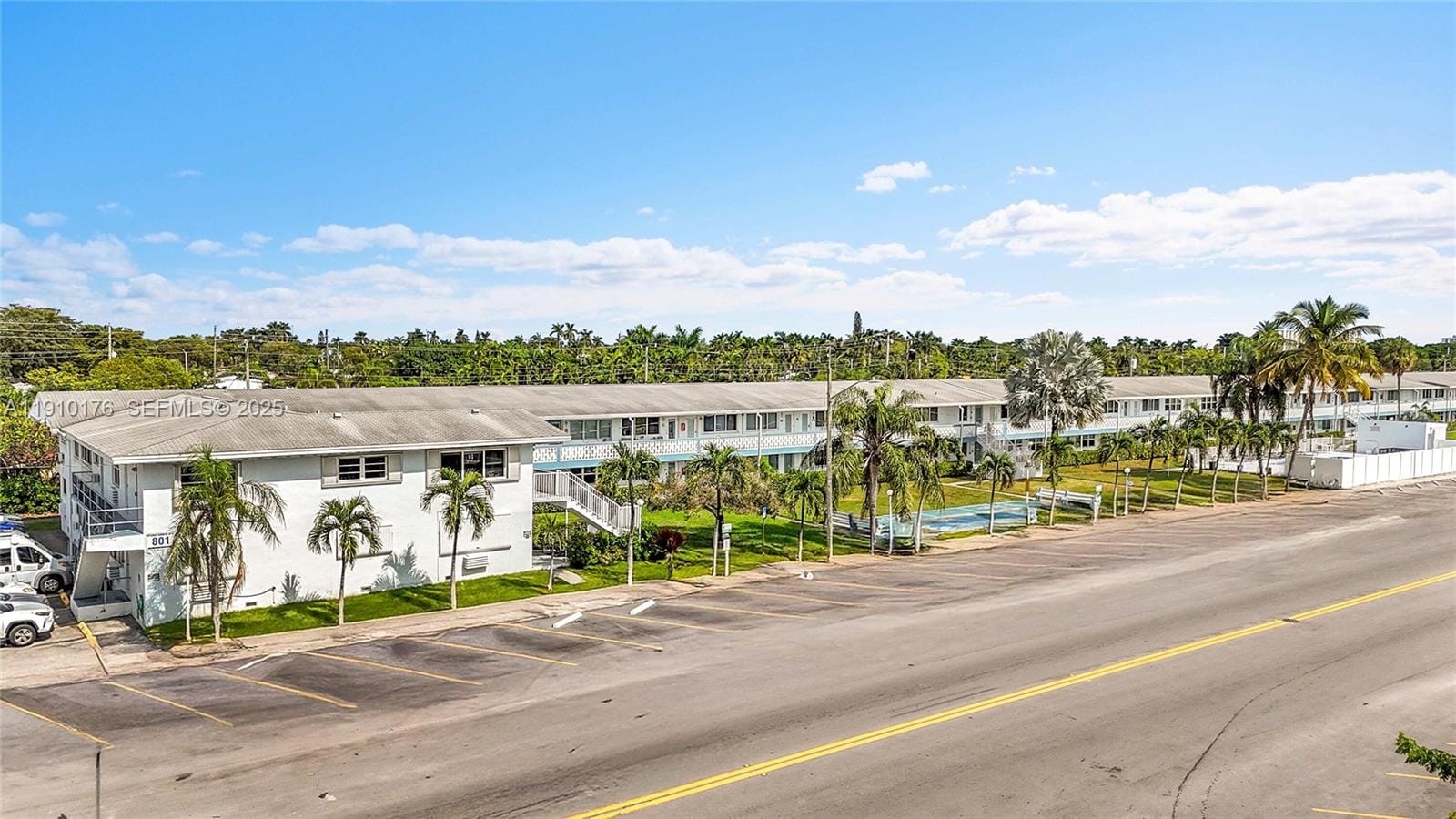 801 Atlantic Shores Boulevard 203, Hallandale Beach, FL 33009