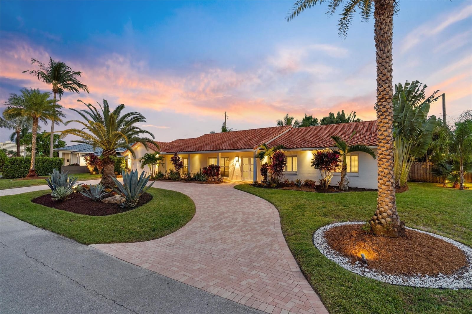 2750 NE 35th Court, Fort Lauderdale, FL 33308