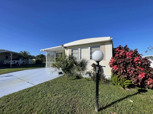 1601 Us Highway 441 61, sold in Oasis Village, Okeechobee, FL