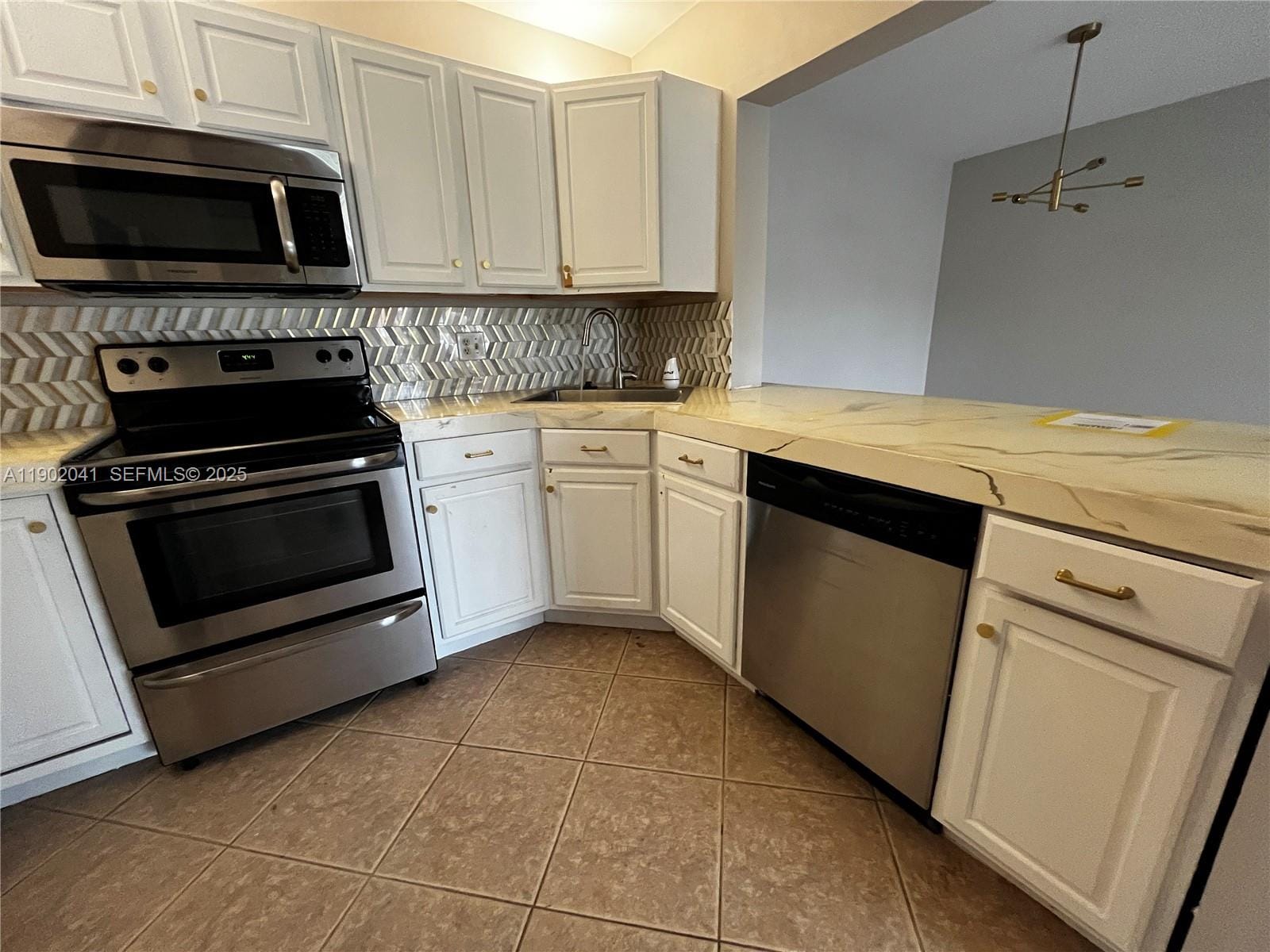 1108 Green Pine Boulevard A1, West Palm Beach, FL 33409 photo 12