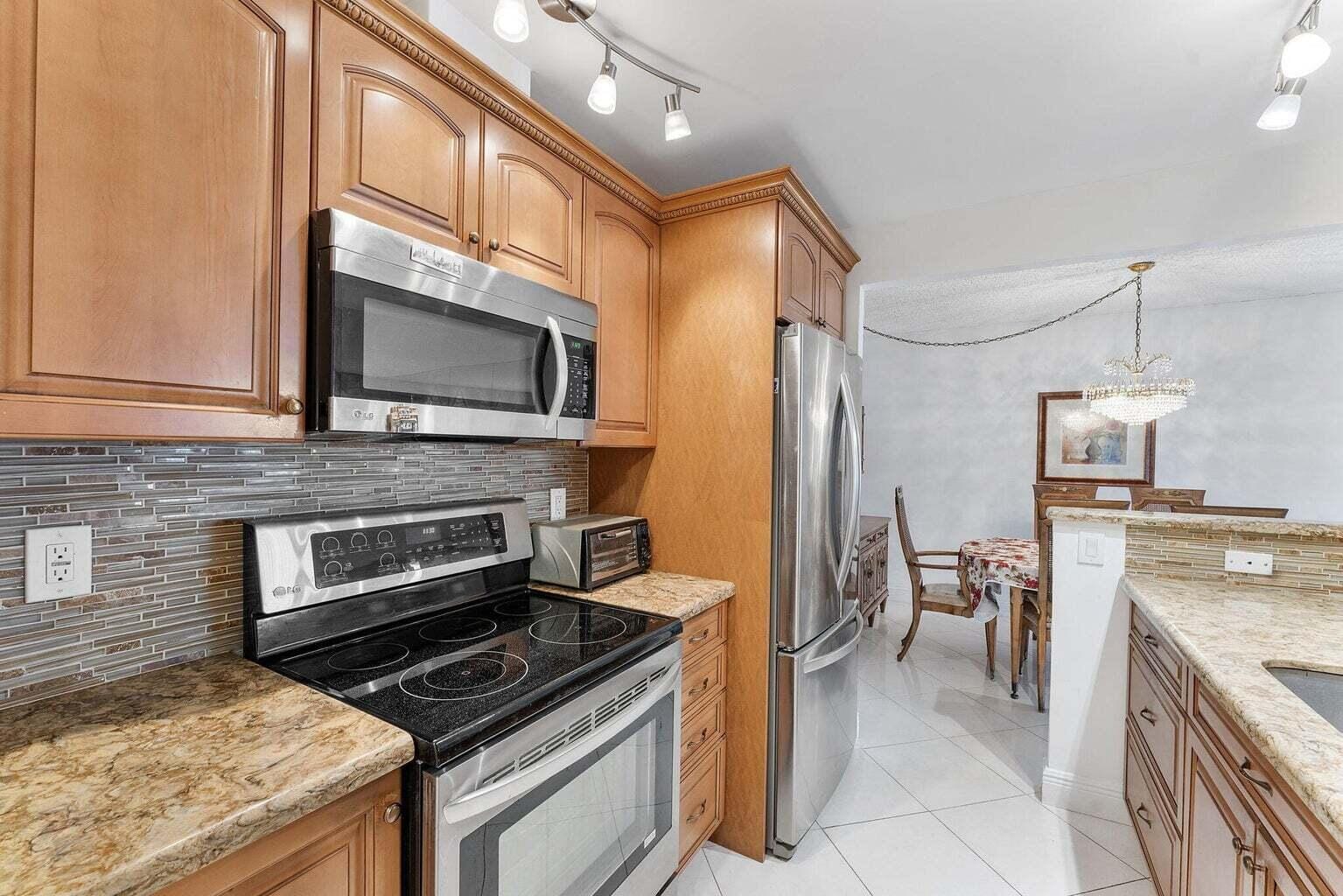 1009 N Ocean Boulevard 511, Pompano Beach, FL 33062